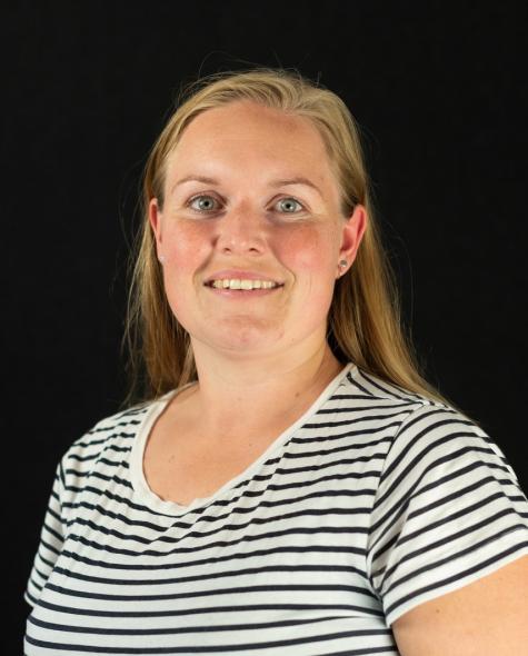 Sanne van Overveld 2021.jpg