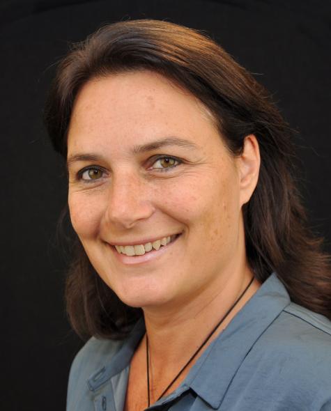 Diana Guit.jpg